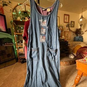 Super cute denim snowman dress with pockets and embroidery 🧚🏼‍♀️